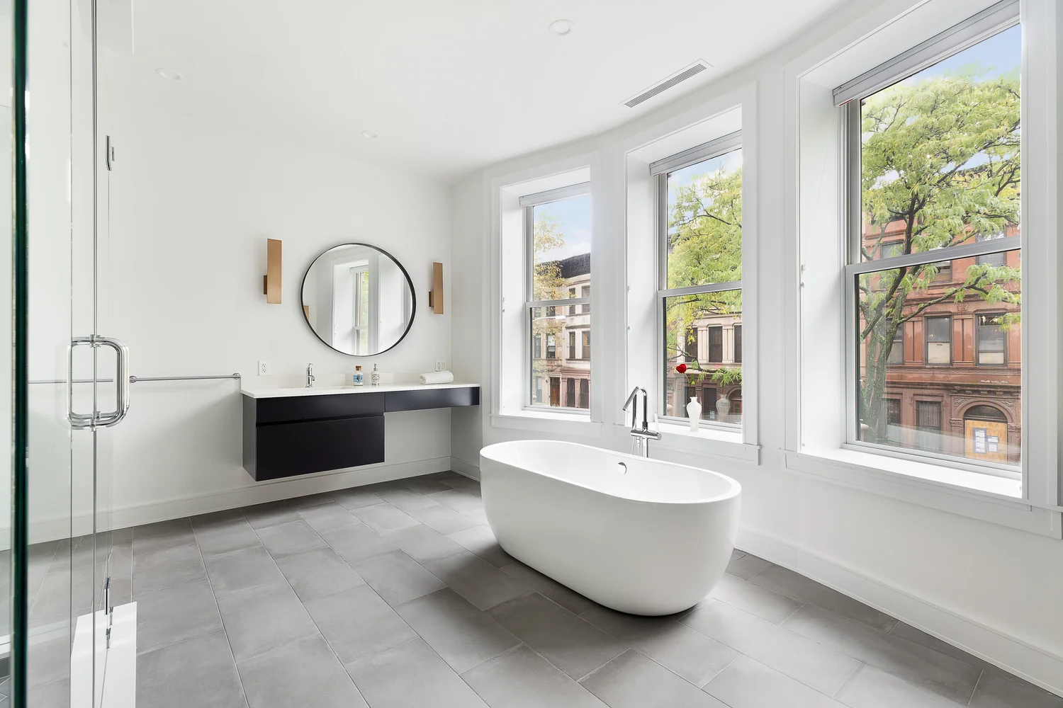 137th Street - Harlem Brownstone image 5